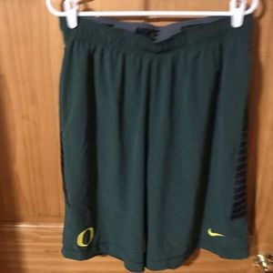 NWOT Nike Oregon Ducks Fly Shorts